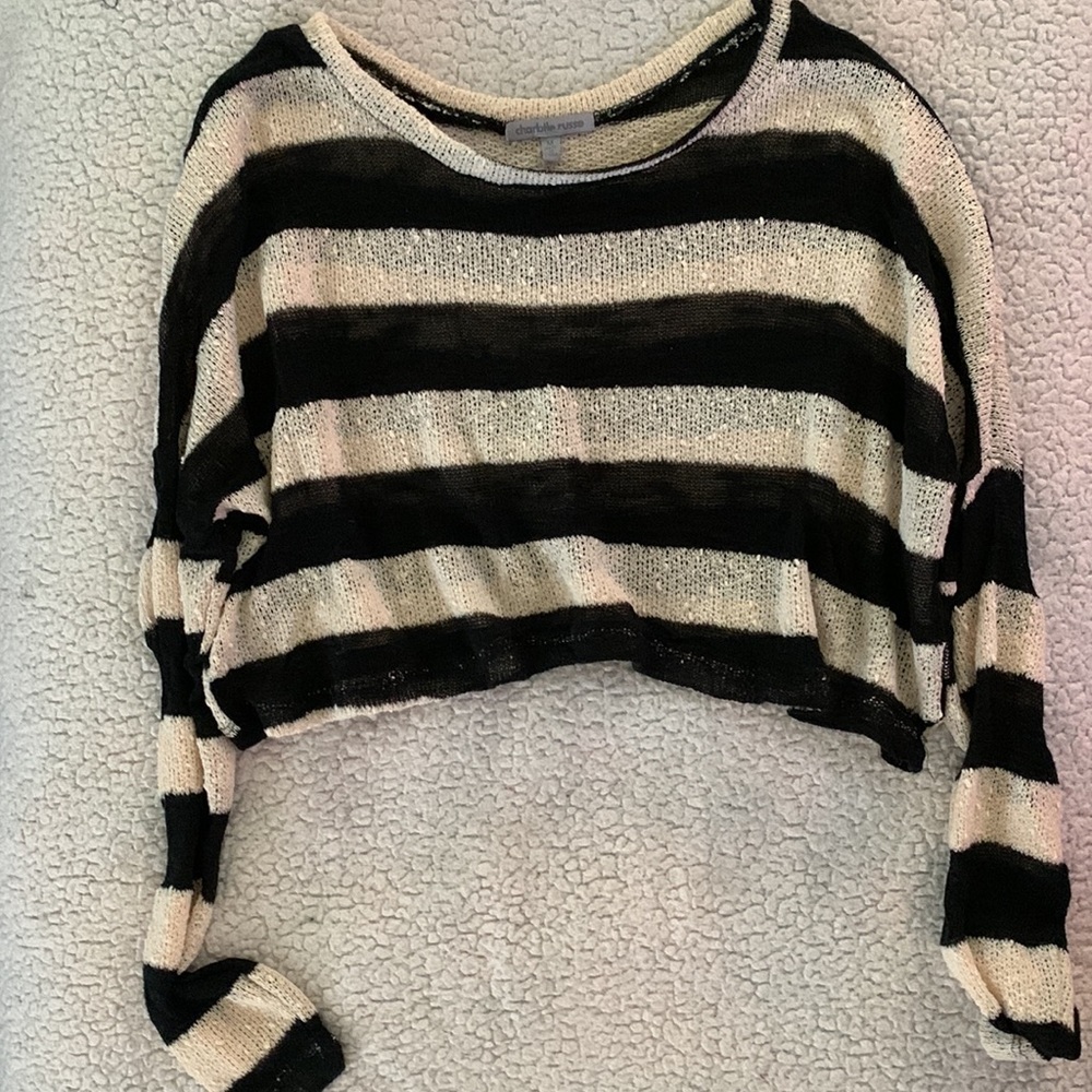 long sleeve cropped sweater